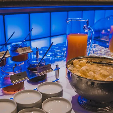 Hecker's Kurfuerstendamm Szálloda 4*