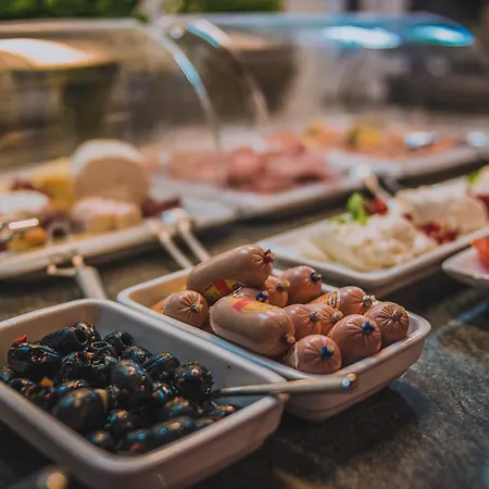 Hotel Hecker's Kurfuerstendamm 4*